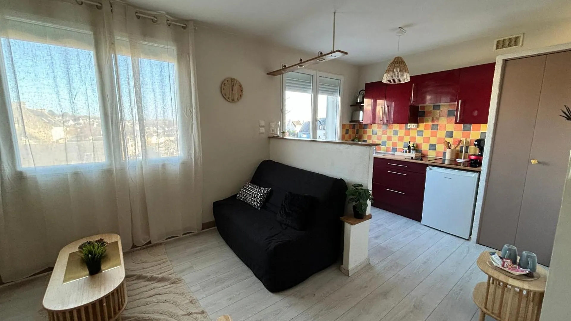 -Le 99 Studio- Centre Residence Parking Wifi Concarneau