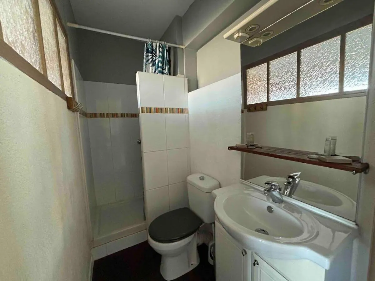 -Le 99 Studio- Centre Residence Parking Wifi Concarneau 0*,
