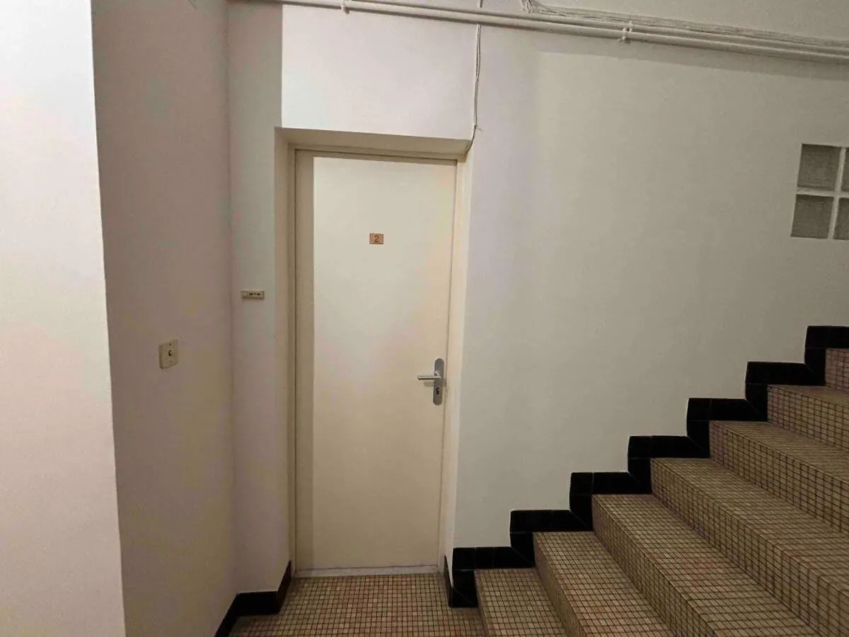 -Le 99 Studio- Centre Residence Parking Wifi Concarneau Francia