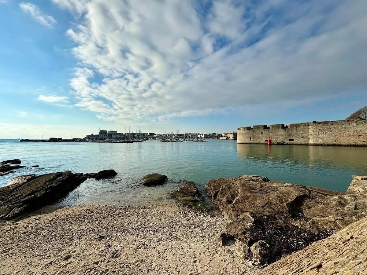 -Le 99 Studio- Centre Residence Parking Wifi Concarneau 0*,  Francia