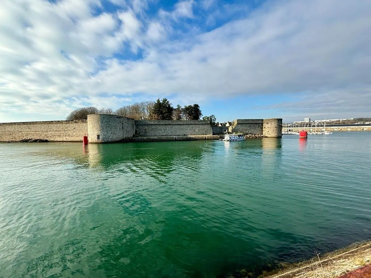 -Le 99 Studio- Centre Residence Parking Wifi Concarneau Appartamento